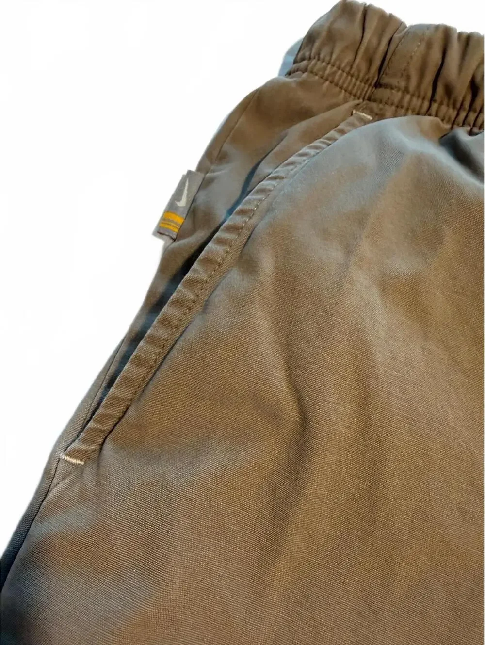 Nike Men's Khaki Cargo Shorts Size Large Workwear/Casual